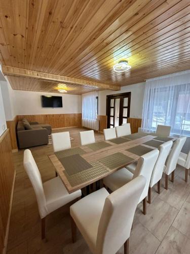 Garda de Sus Villa | Matei