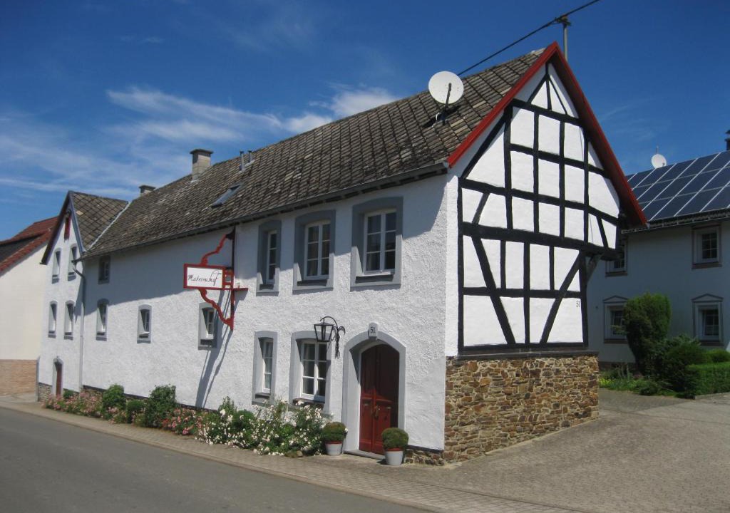 Pomster House | Maternushof