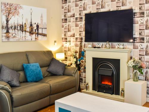 Lixwm House | Matty's Place