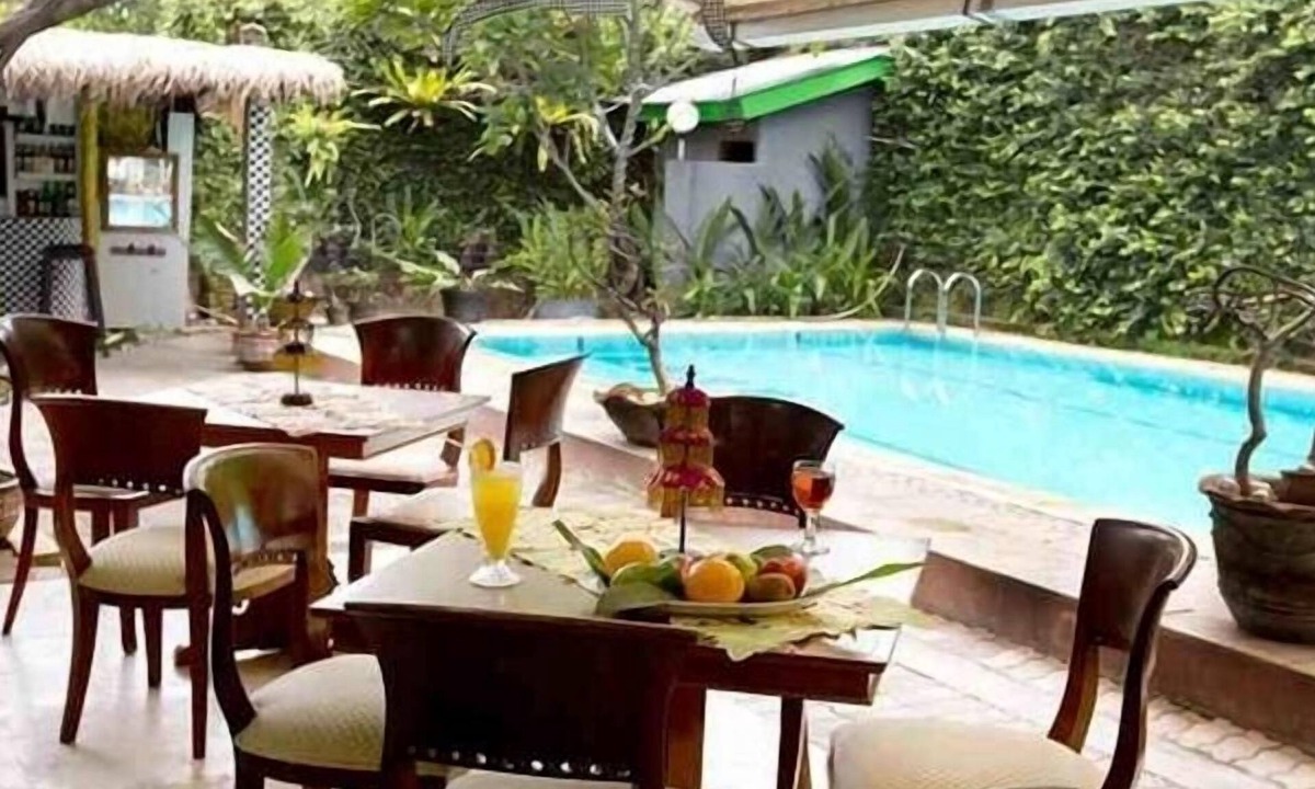 Mampang Prapatan Hotel | Maven Buncit