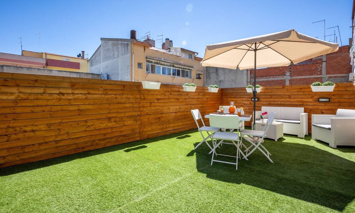 Province of Cagliari Apartment | Max Apartment Holiday Home in Quartu Sant'Elena with Terrace and Parking
