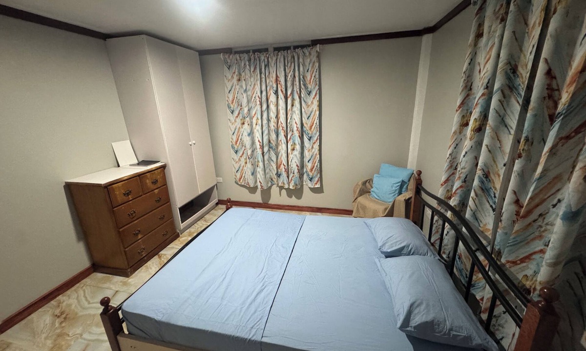 Barroui Apartment | MAX COZY CORNER - 2 BEDROOM FAMILY HOME WITH BACKYARD GRILL