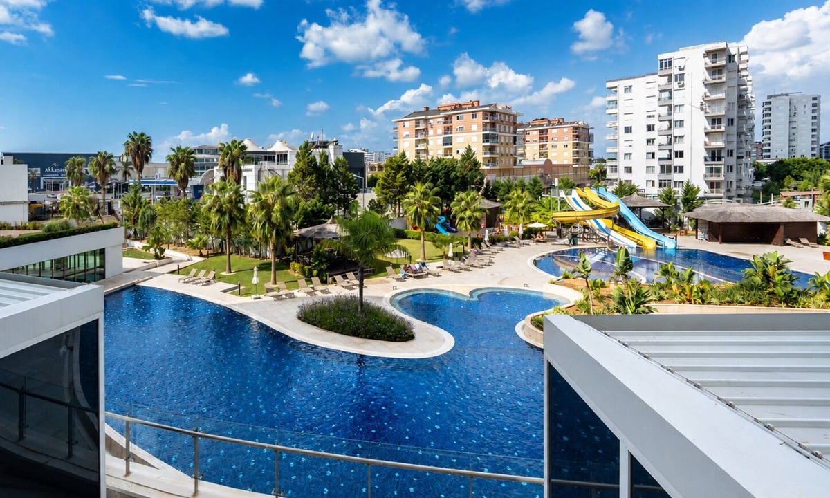 Lara Condo | Maxihomes Sirella