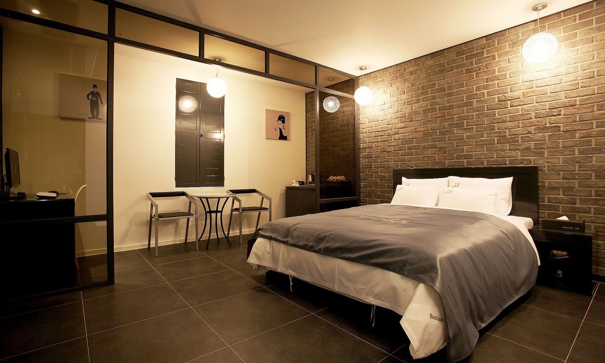 Yeoju Hotel | May AVE