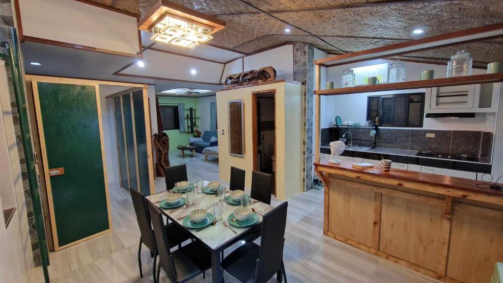 Basdiot Apartment | MAYOME TOURIST INN - Moalboal
