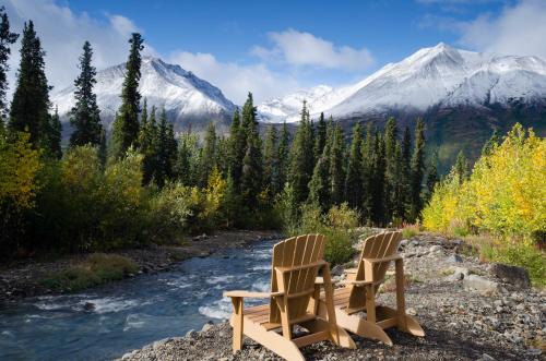 McKinley Park Cabin | McKinley Creekside Cabins