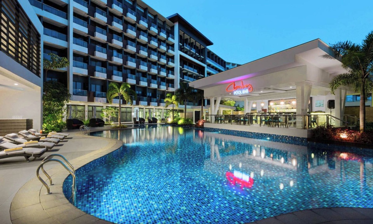 Yapak Apartment | MCollection - Poolside Escape Near Boracay’s Iconic Keyhole