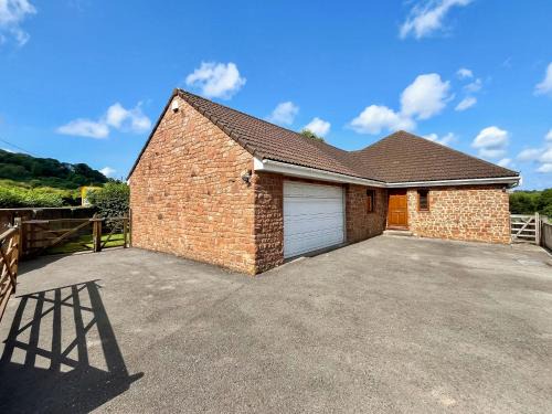 Compton Martin House | Meadow View