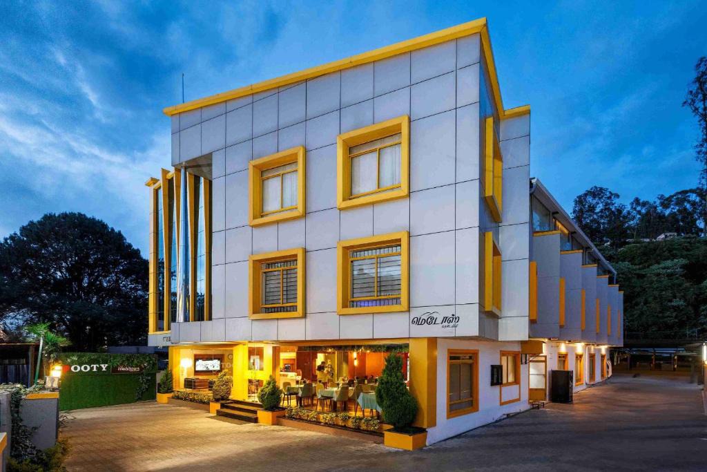 Stone House Area Hotel | Meadows Residency