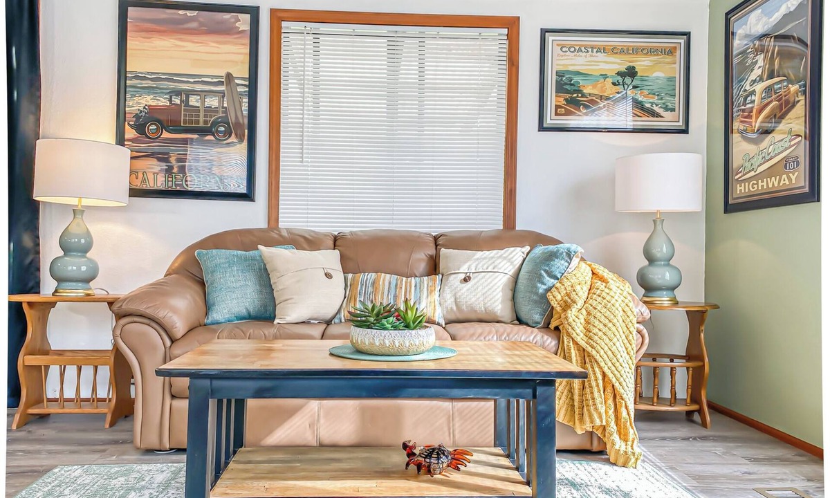 Klamath Apartment | Meadowview Clean & Comfortable Home by River Side