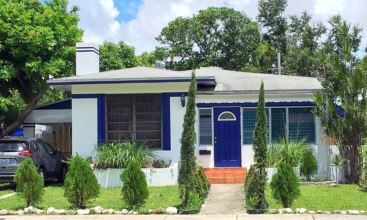 Northeast Miami House | Mediterranean Style Cottage in Miami's Upper East Side