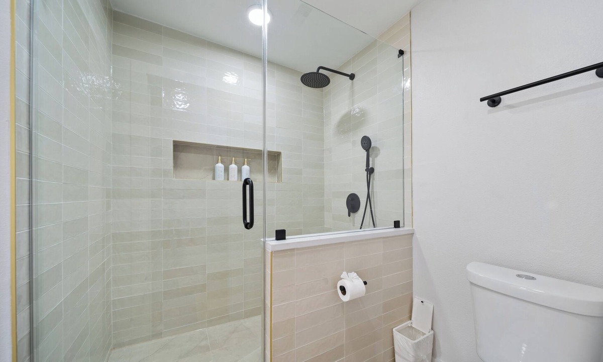 Greater East End Apartment | Mediterranean Villa Vibes 4- 2 km from MAJOR INTERNATIONAL SPORTING EVENT Fest