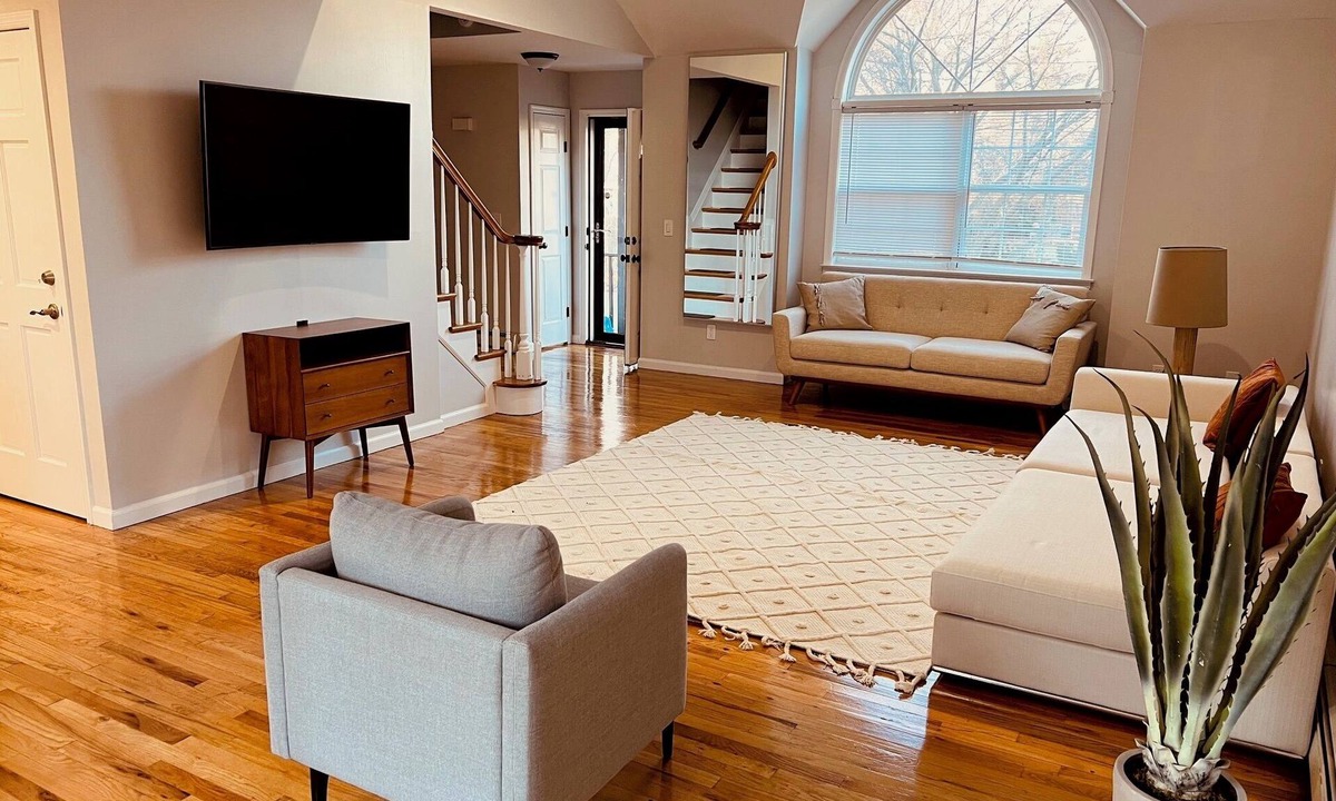 Rocky Point Villa | Meets Modern Comfort in This 3-Bedroom Long Island Sound Retreat