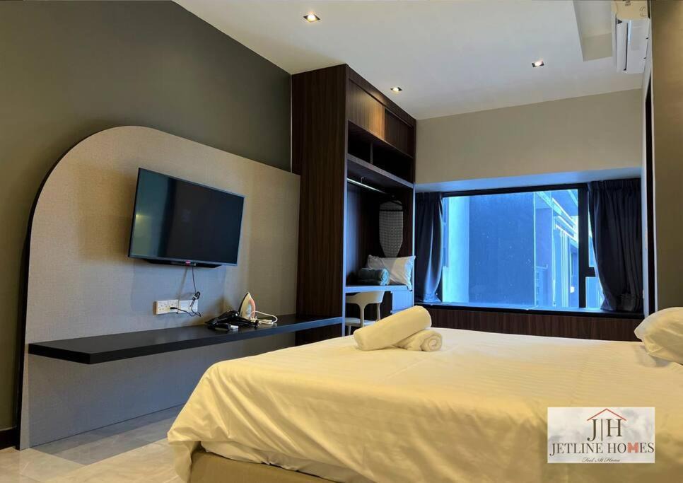 Taman Melaka Raya Apartment | Melaka Raya Imperio Studio Pool View-2pax-WI-Fi