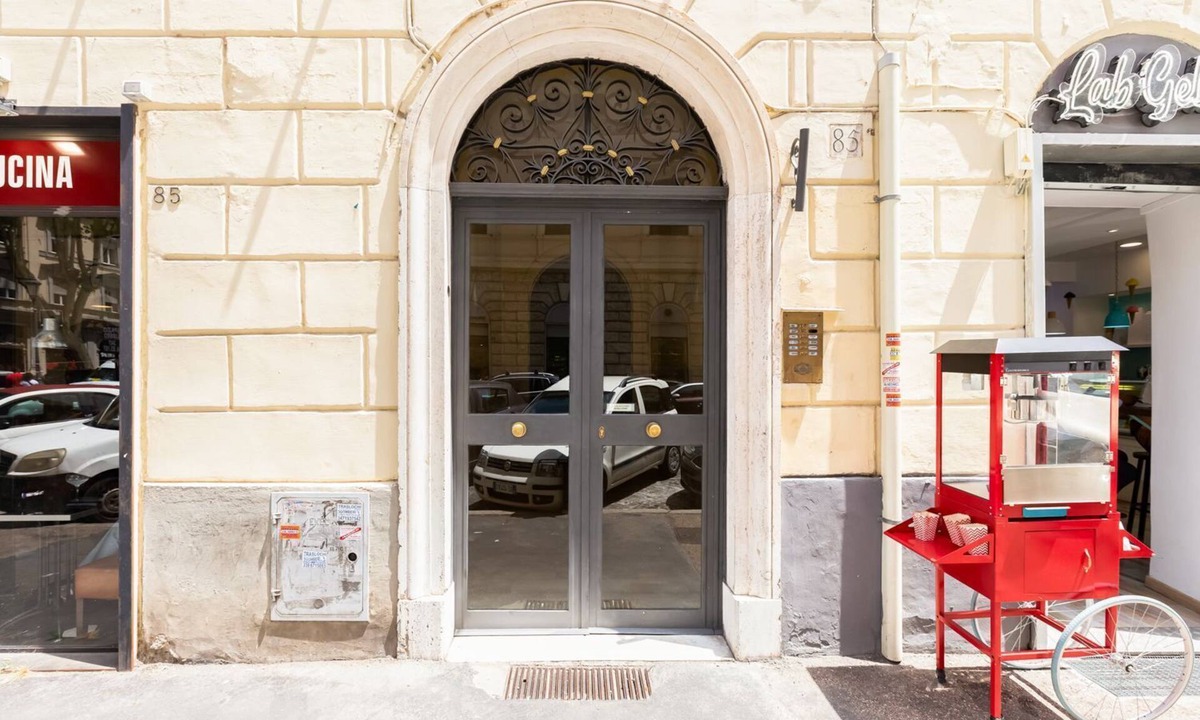 Vatican Villa | Melo Residence - Three Bedroom Villa, Sleeps 8