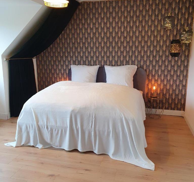 Buer Apartment | Melody Apartment mit E-Ladesäule und mobiler Klimaanlage
