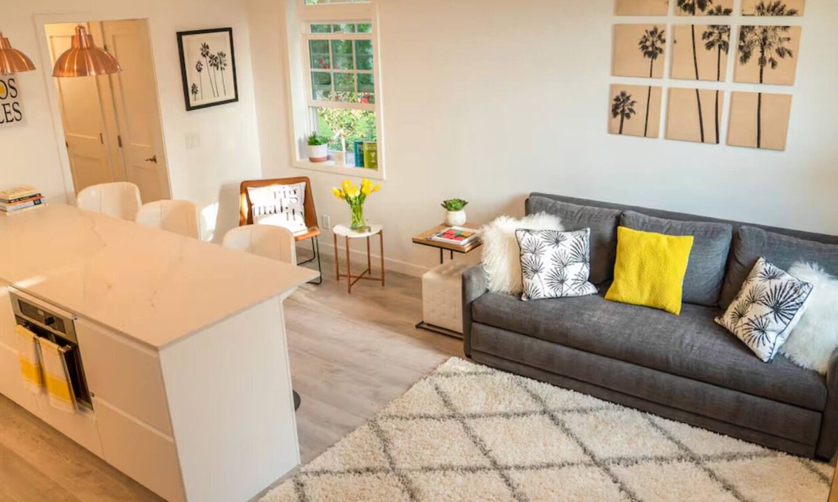 Beverly Grove House | Melrose Dreams chic home- sunny West Hollywood, CA