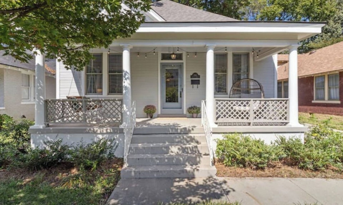 Cooper-Young Historic District House | Memphis Midtown Haven