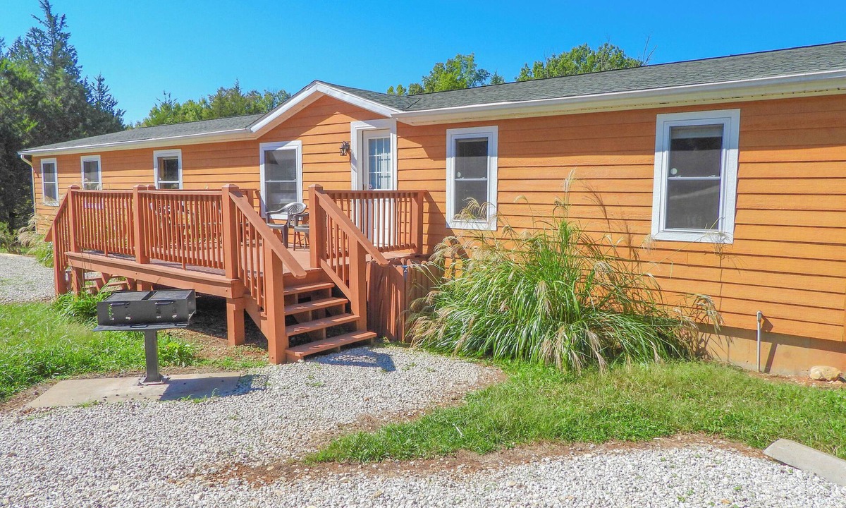 Bourbon House | Meramec Hideaway Riverside private vacation home