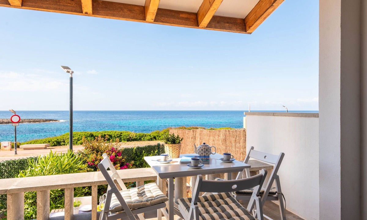 Biniancolla House | Mercè - House with sea view in Biniancolla