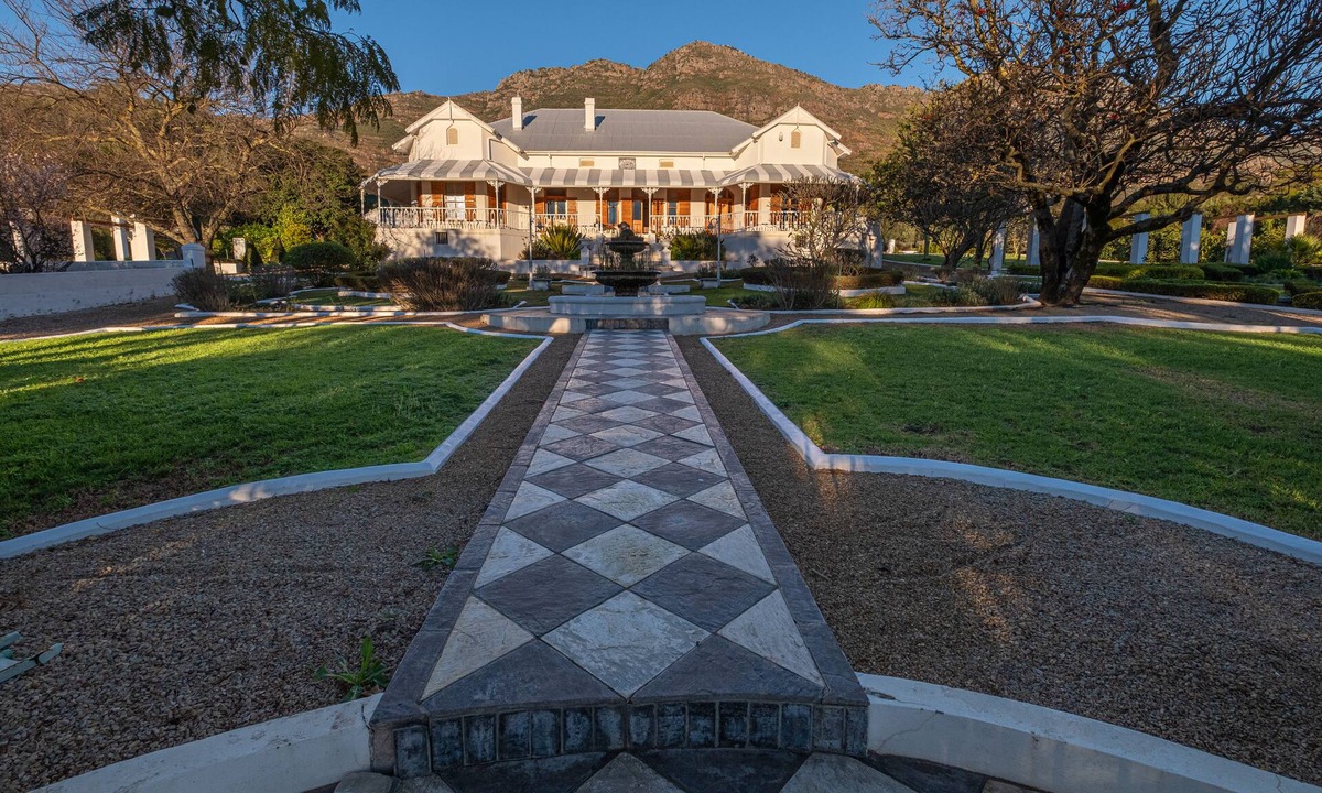 Riebeeck West House | Merindol Manor