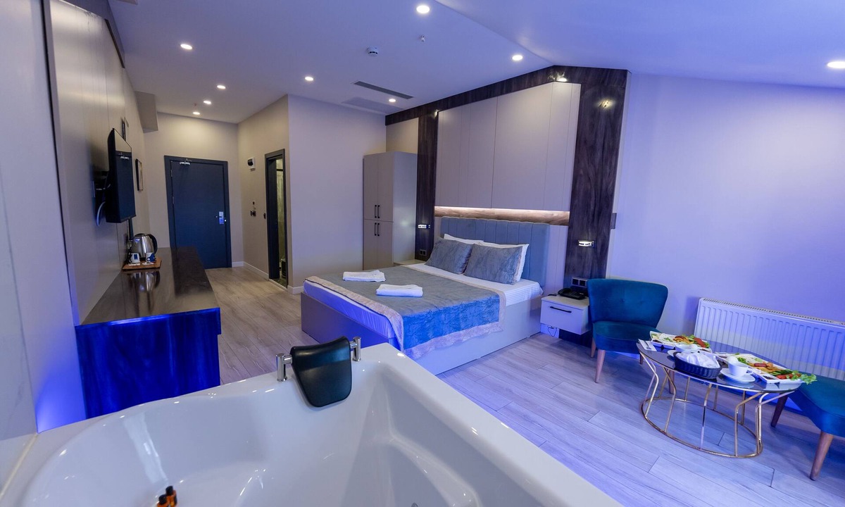 Kucukcekmece Hotel | Meros Hotel