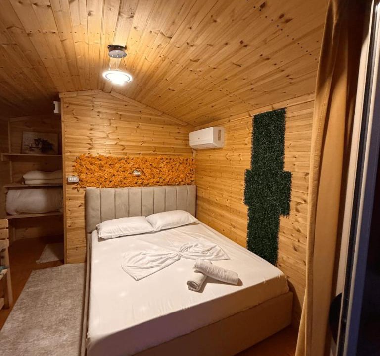 Petrele Cabin | Mes Pishave