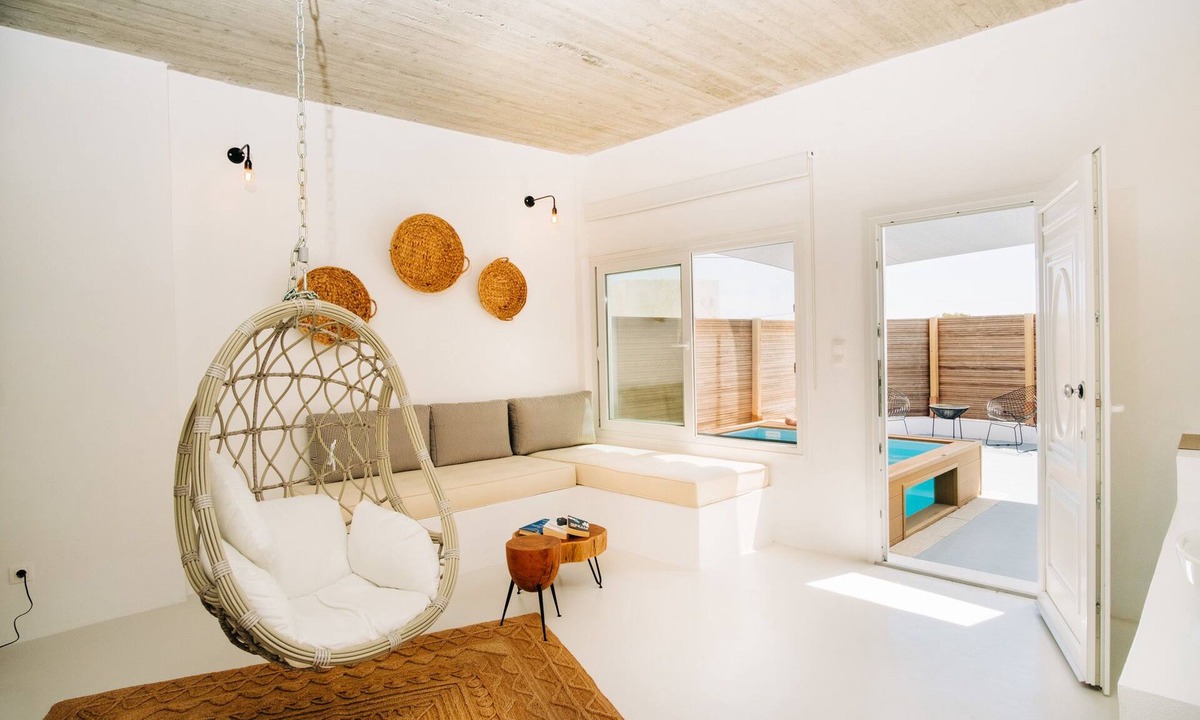 Megalochori House | Mesanto Luxury Suites