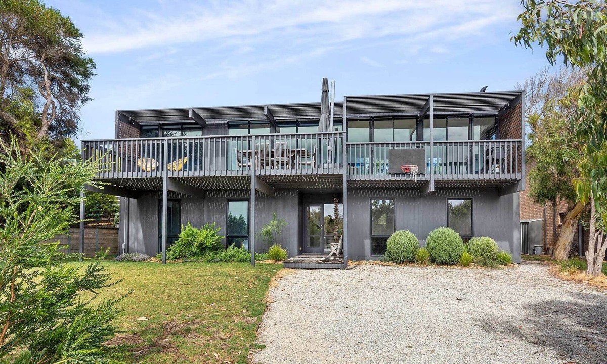 Anglesea House | Mesmerising Views Sum