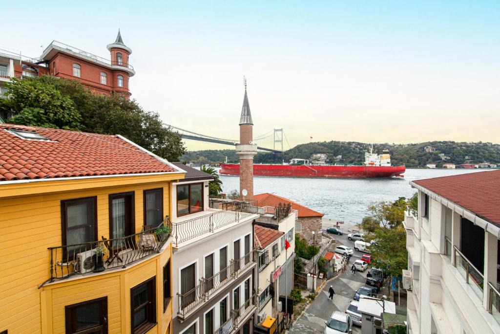 Rumeli Hisari Apartment | Mesmerizing Flat with Bosphorus View in Sariyer