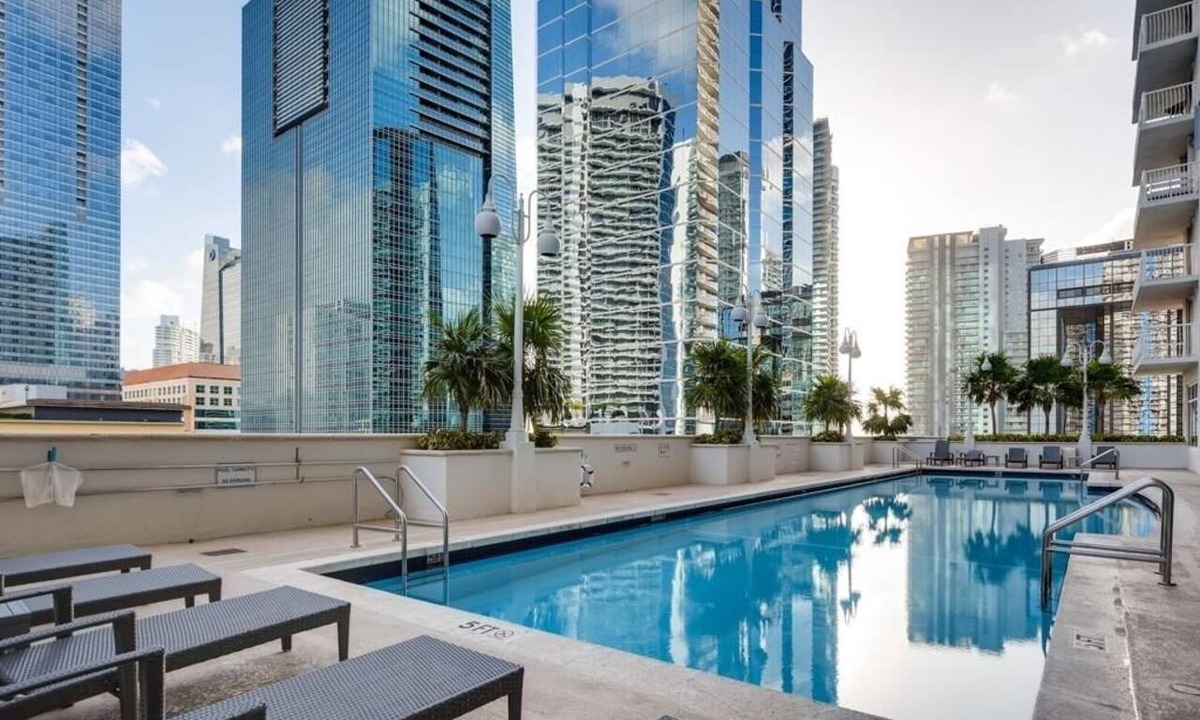 Brickell Apartment | Mesmerizing Studio Brickell +Free Parking + Gym+Pool