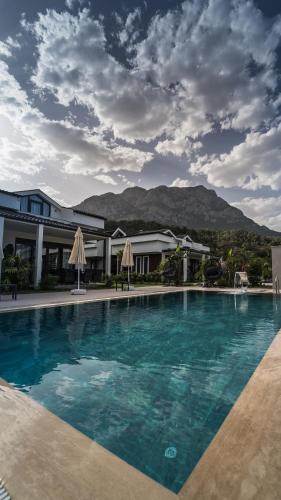 Kemer Villa | - Meta Homes -