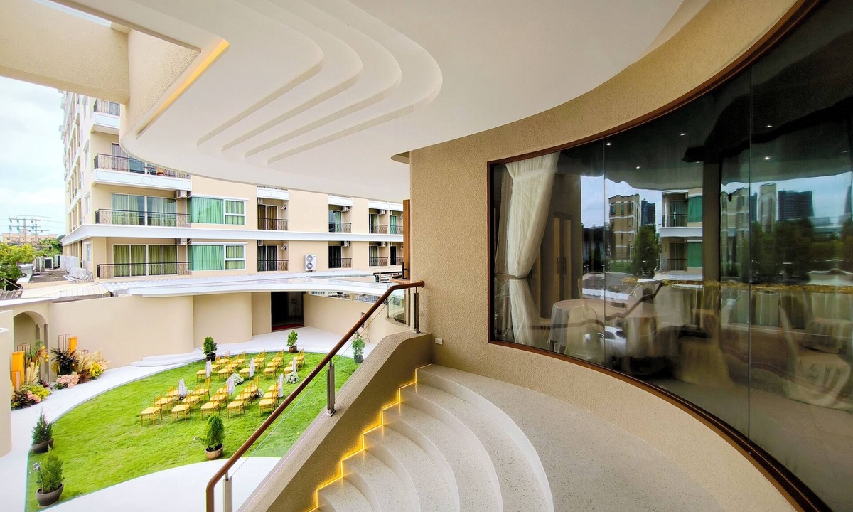 Ramkhamhaeng Hotel | MetroPoint Bangkok