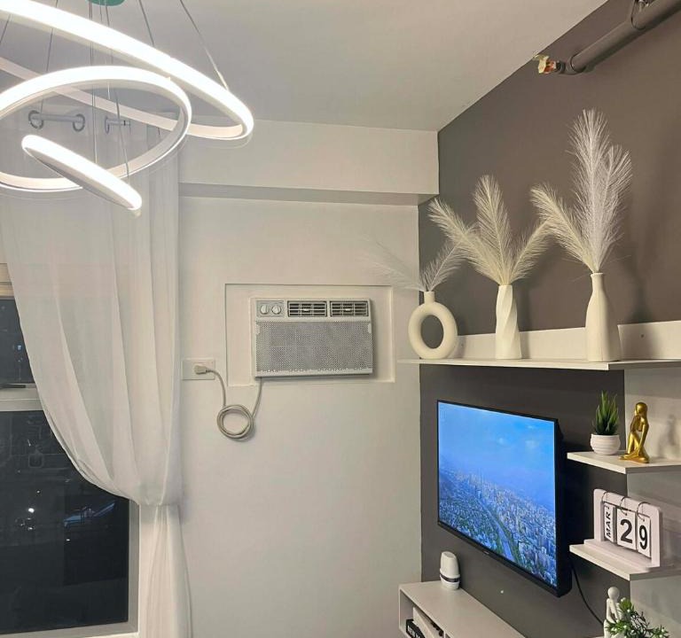 Cubao Apartment | Mi Casa Black