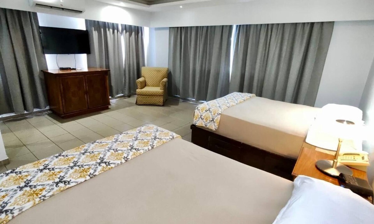 Altos de Arroyo Hondo Hotel | Micro Hotel Condo Suites