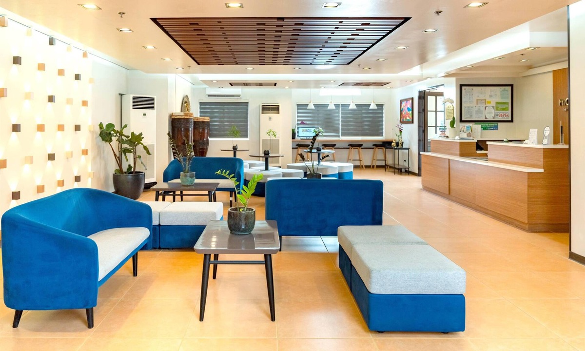 Davao Hotel | Microtel by Wyndham Davao