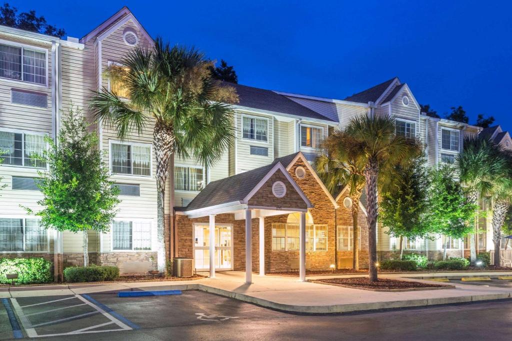 Marion Oaks Hotel | Microtel Inn and Suites Ocala