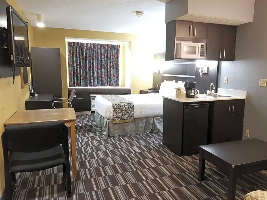 Riverside Hotel | Microtel Inn & Suites by Wyndham Dayton/Riverside OH