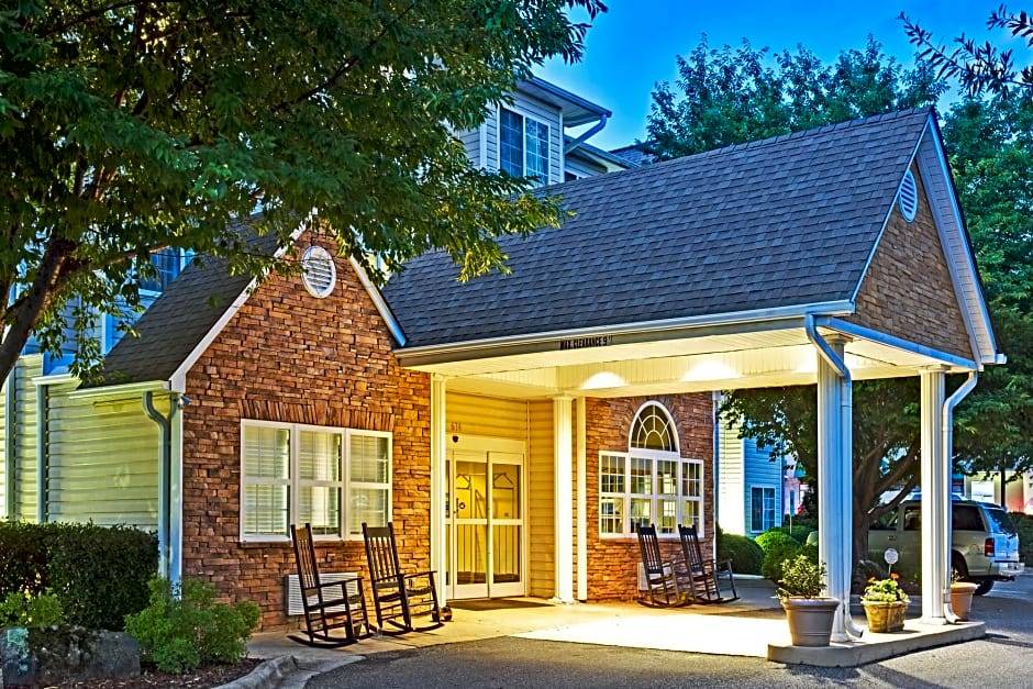 Cherokee Hotel | Microtel Inn & Suites by Wyndham Cherokee