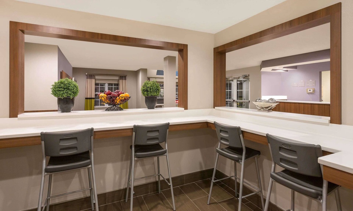 Sandston Hotel | Microtel Inn & Suites by Wyndham Richmond Airport