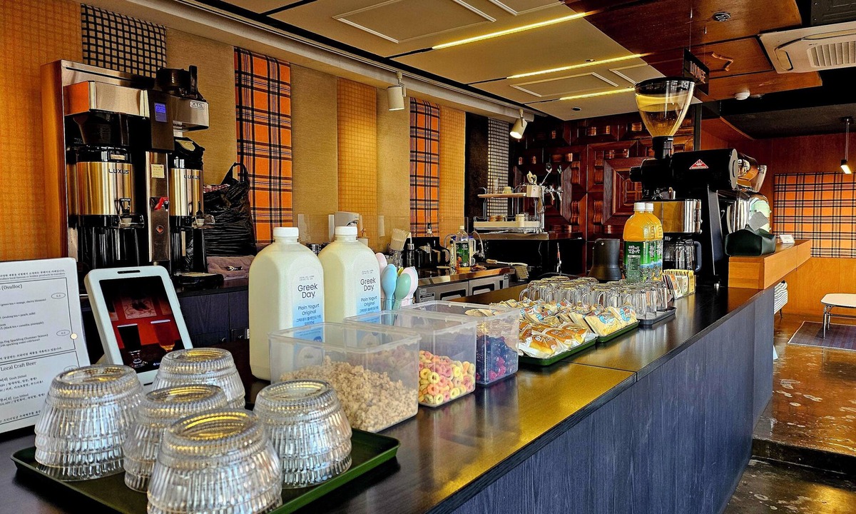 Seogwipo City Hostel | MIDO Hostel