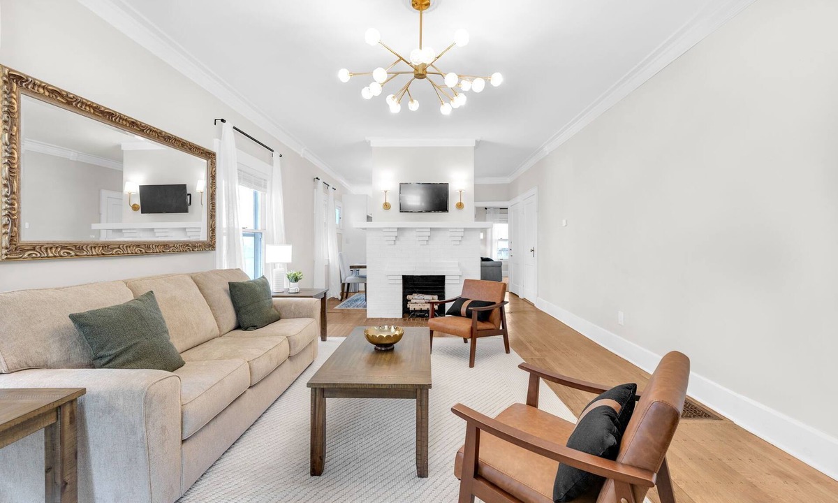 Meridian-Kessler House | MidTown Cozy Cottage 4-bedroom house in Indianapolis