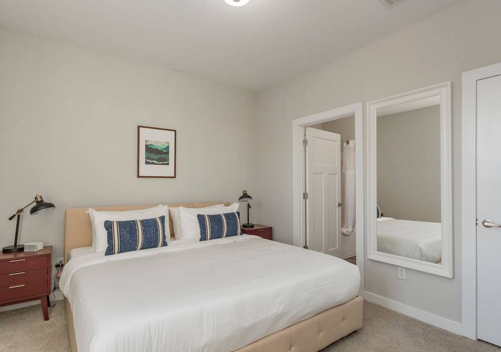 Music Row Apartment | Midtown Music City Accommodations by Mint House