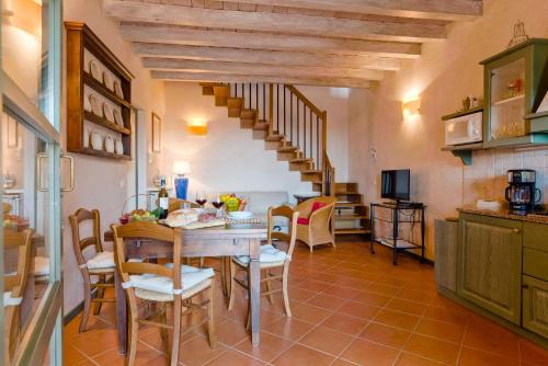 Gaiole in Chianti House | Mietitore a Montefiorile