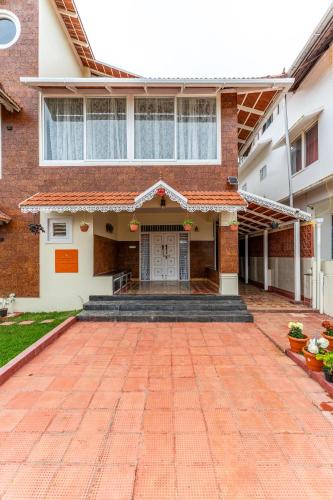 Ooty Villa | Mihirika's Nirvana 5-BHK With Garden, Gazebo, Bonfire Pit & Scenic Views