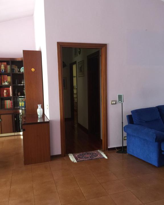 Vittuone Apartment | Milan
