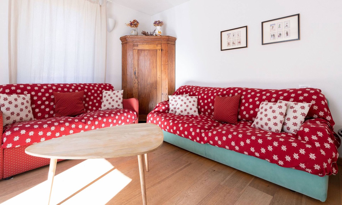 Valtellina Apartment | Milano 35 - Three Bedroom Apartment, Sleeps 6