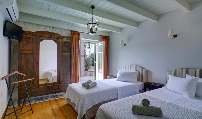 Aetos Villa | Mili Green