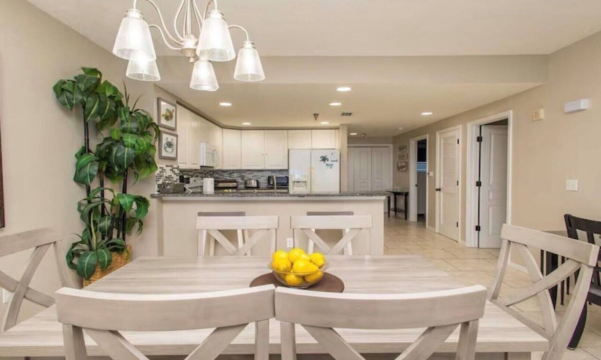 Villa Primera Condo | Million Dollar Ocean Views on Pensacola Beach EI 2BR2BA