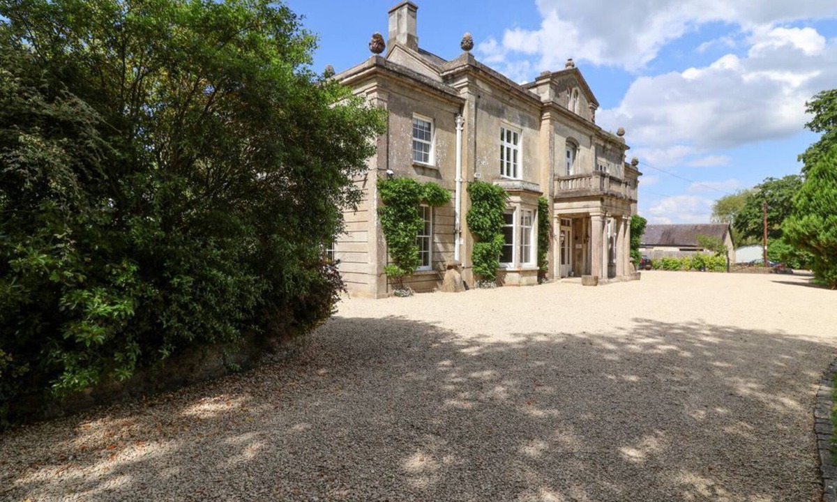 Corton House | Milton Manor, Milton On Stour